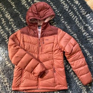 Great condition, hardly worn Outdoor Research women’s large